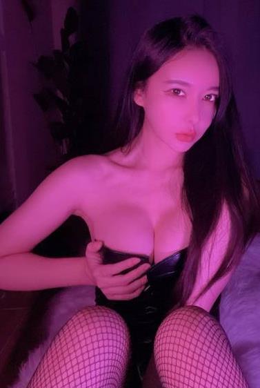 “私人定制：可可幂高质量双马尾灰丝最全合集，想象力无限！”