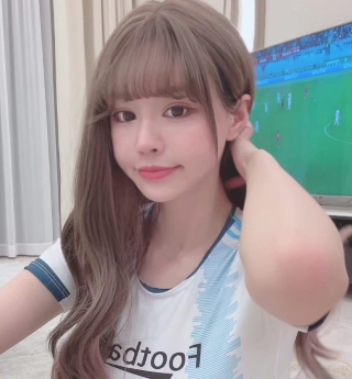 性感宝贝足球写真，百度盘限时独家放送！