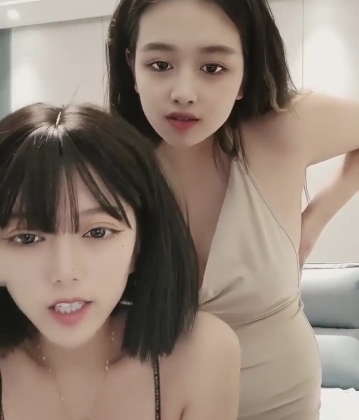 《高颜值美女第二弹，2V1G全程露脸，百度云高速下载》