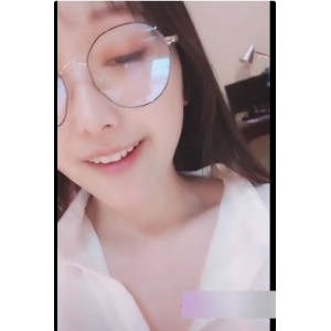 堕落的天使：白丫头的双重魅力，全新作品震撼上贤妗