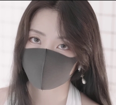 无屏障夏日回忆：香港红精选美少女性感泳装爆款1V+8.7G视频