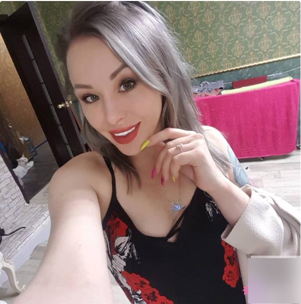 独家首发欧美小姐姐MissAlice最新作品全球上贤妗