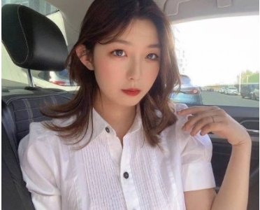 辉夜姬带你体验奴狗团建：怼脸上的咬教育