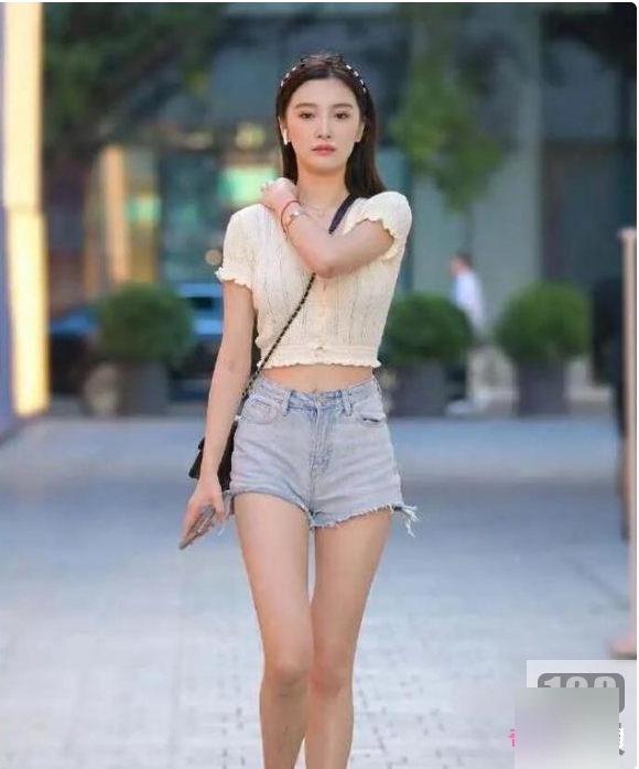 “极致诱惑！fly利资源美女微拍合集，让你畅享成人世界！”