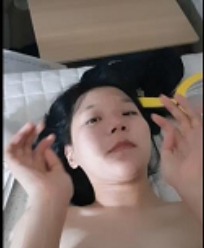 韩国学生情侣自拍，火辣视频全揭秘！