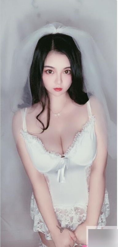 浪漫巨巨，成人新娘装，让你体验不一样的给力之夜！