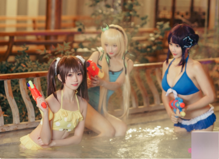 三色绘恋：揭开给力的绚丽画卷温泉COS：体验最诱人的成人角色扮演图集：探索禁忌的美妙世界