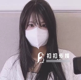 小敏儿的暗恋对象是女同学，他下药让她迷失了自我，然后爆玩了她。她穿着窄裙的样子在某处被拍下来了，这些照片被上传到了百度盘上。