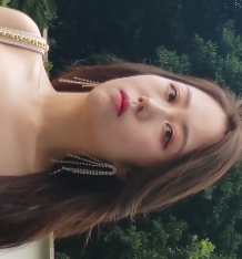 玲玲的4V视频:高跟大白包臀裙展示,长腿美女,10.99G百度云资源