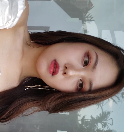 玲玲的4V视频:高跟大白包臀裙展示,长腿美女,10.99G百度云资源