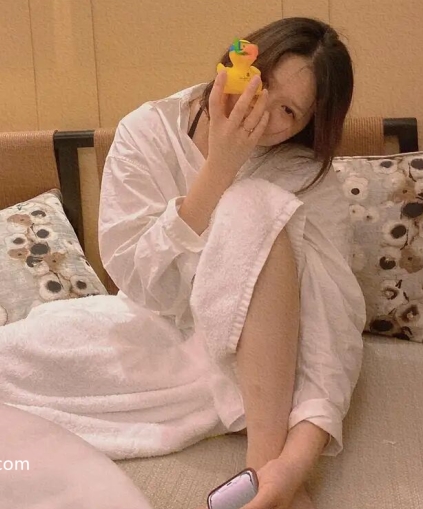 良家视图：2022年最新反差婊视觉盛宴，高清401P画质，震撼72V音效，持久714M存储空间，百度盘下载