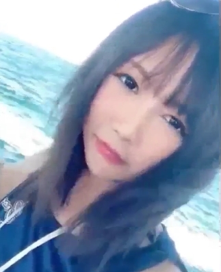 网红铭铭的私人定制微博，包含35套尺度较大的Kizami商品，总共占用9.6GB的存储空间，可通过度盘和微云下载。