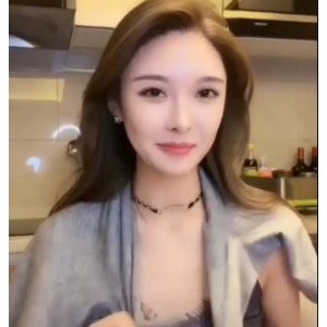 美女主播抖音神通擦边漏奶视频