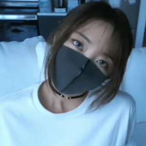 高颜值口罩女神玩偶姐姐作品