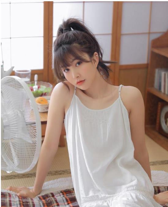 日系美女小爱自编自导自演剧情作品