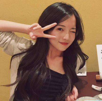 私密露脸的00后名媛姨梨甜，魔都精选商品