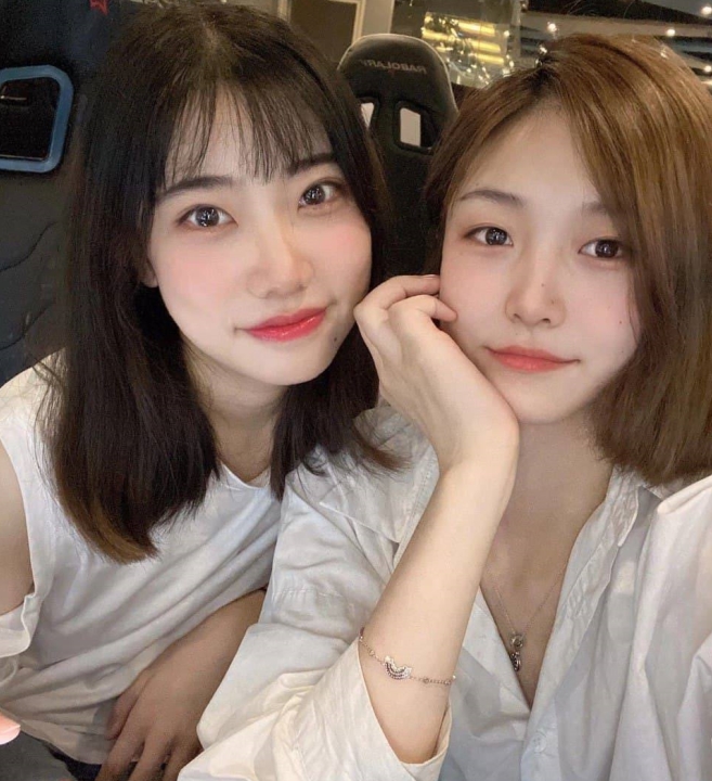 上海富家千金前任的互动生活照展示（转载搬运）