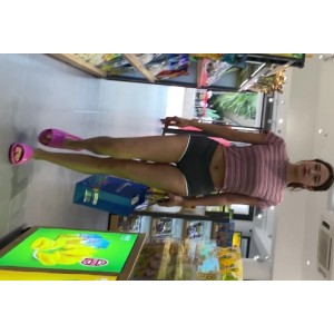 紧身热裤，长腿，翘臀的美女视频（百度云）