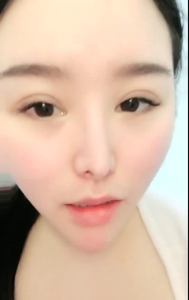 粉嫩丰满的运动特写，诱惑颜值