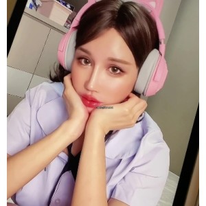 辛尤里的人气网红付费视频在百度云上发布