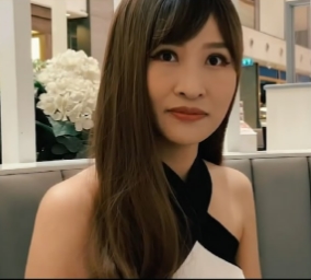 泰国美女在路边咖啡店被探花阿坤搭讪，精选酒店玩弄