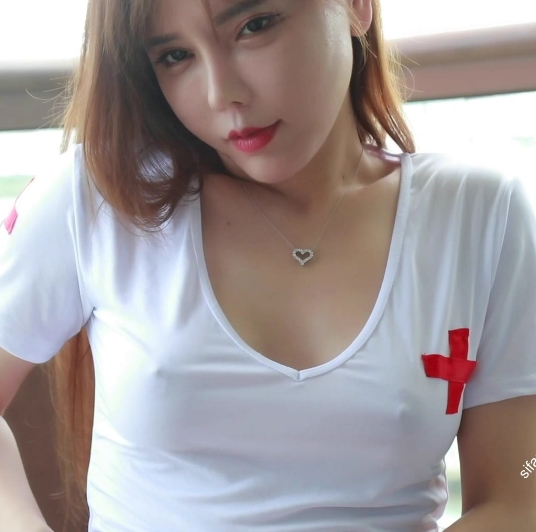 艾小青网红模特第三弹千元福利1.26G度盘