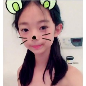 火辣妹子身材性感，搬运道具展示，1V1g视频资源，百度盘下载