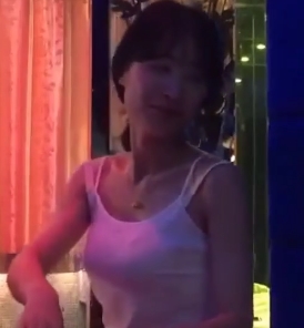 学生妹桑梦珍打粑粑的长视频，多种下载