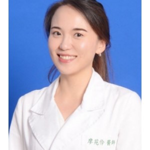 女医师的冷傲现实与床上反差极大