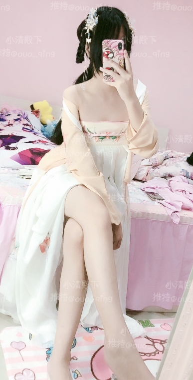 汉服小清殿下，4套款式，百度盘秒传，多种下载