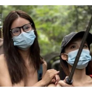 女神Tommax户外三人游