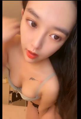 气质美女反差婊9V-940M