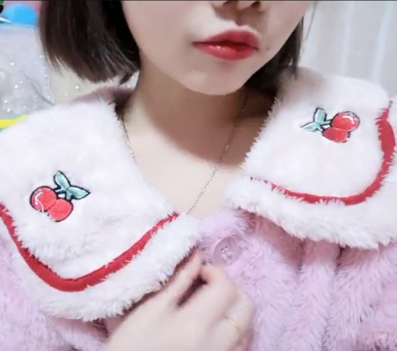 反差自拍小妹子微信号，身份证鉴定真实可靠