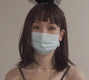 有趣的兔女郎学生学姐内释后推车的黑丝袜