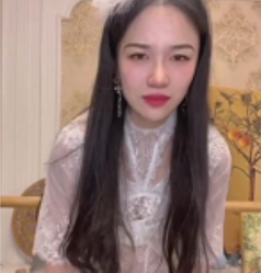 稀有玩法的户外喷N，原版无水的抖音小网红，穿着牛仔裤