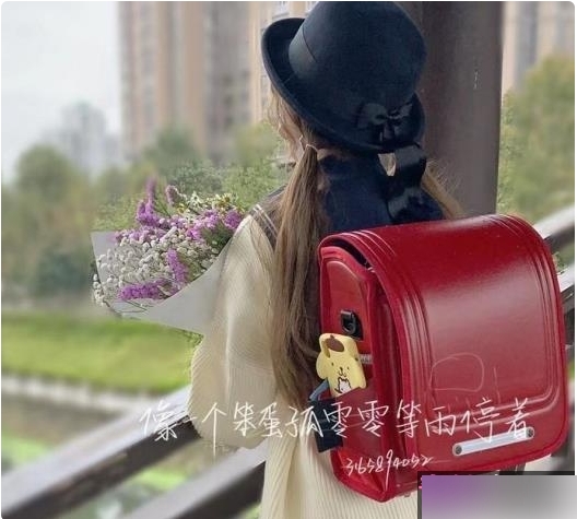 知名妹子博主小奥喵的两部露脸作品