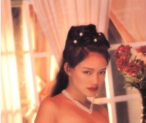 舒淇早期超脱尺度的女神形象