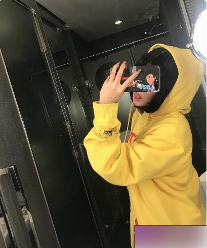 巨山妹子的稚九酱和百度顽皮