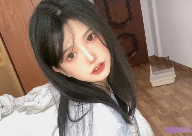 高颜倦倦喵某COSERTiTi私拍合集