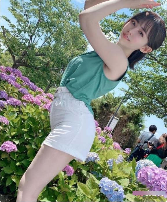 抖音妹子的三寸作品