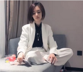 高冷短发妹的探花颜值