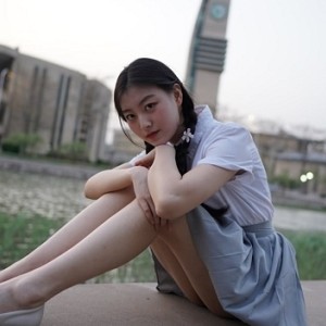 网红崔杰拍摄的中国民航大学精彩视频资源，14V/1G，14V+1000M，低分辨率，纯手工打包上传