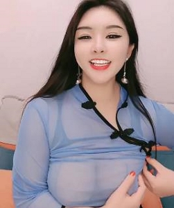 国奇妙独家：卡戴珊性感直播