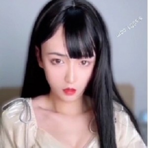 黑丝伪娘床上棒子放飞自我仙液狂喷1V+165M