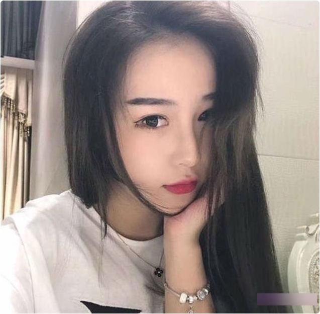 抖音主播杜雨含的人气美足合集