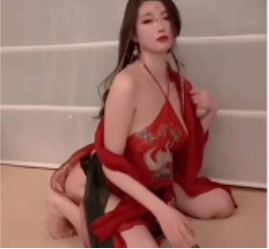 杨晨晨：人气女神在秀人网展示有尺度的空档照片