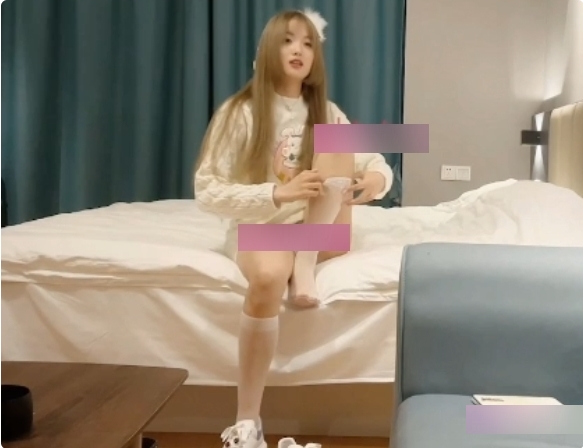 国庆期间探花大熊酒店的文学系可爱学妹约会