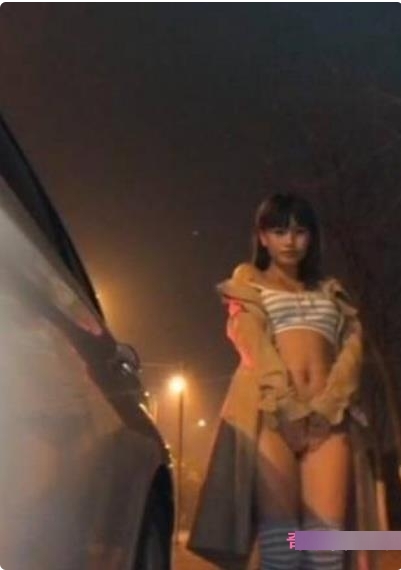 斗鱼超级人气精选:百变小仙女第一坊妹子主播魅心绝版合集(5v,31.9)