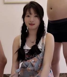 清纯女星琳琳与男优合作的扣扣传媒作品