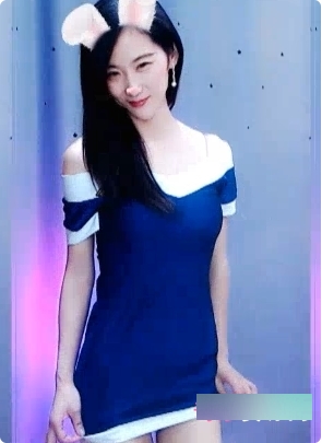 性感女主播小小兔:梦想之旅的眼前一亮颜值与性感头发